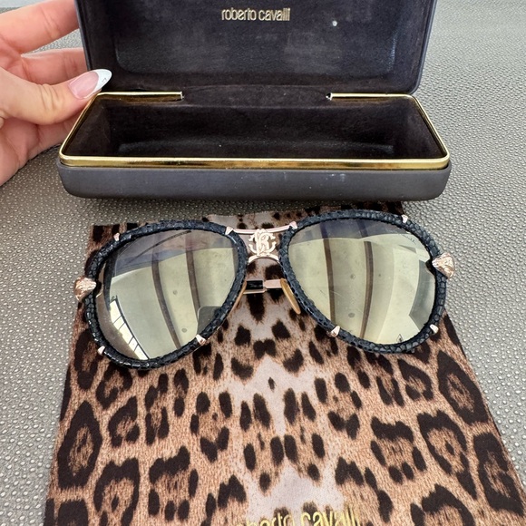 Roberto Cavalli Black and Gold Designer Sunglasses